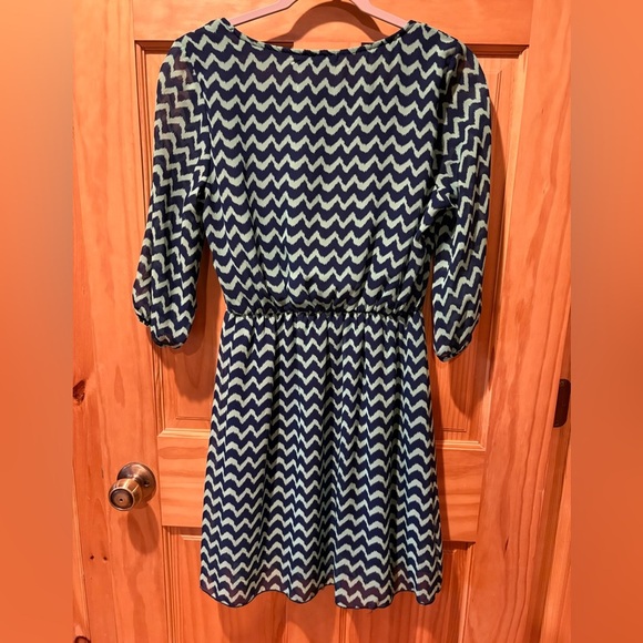 Espresso Blue and Turquoise puff Sleeve dress zig zag pattern women’s small - Picture 2 of 9